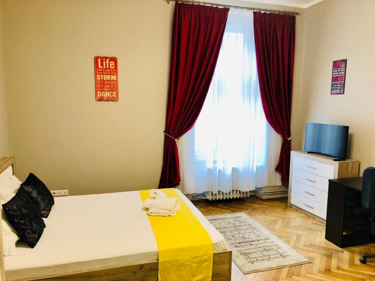 Ultra-Central Apartment Just In Union Squere Тимишоара Экстерьер фото